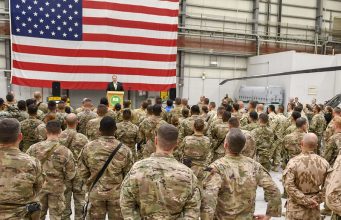 LULAC hace un llamado a la calma ante tensión por tropas militares en las calles