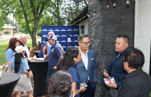 Diputado Rafael Anchia conectado con la Comunidad en el norte de Texas