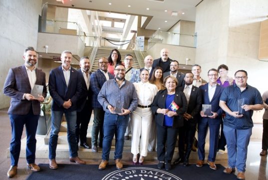 Ciudad de Dallas Rinde Homenaje Ganadores Premios Orgullo a la Excelencia 2026